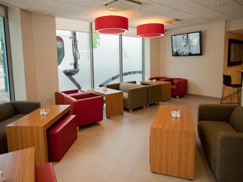 Travelodge London Central Waterloo Buitenkant foto