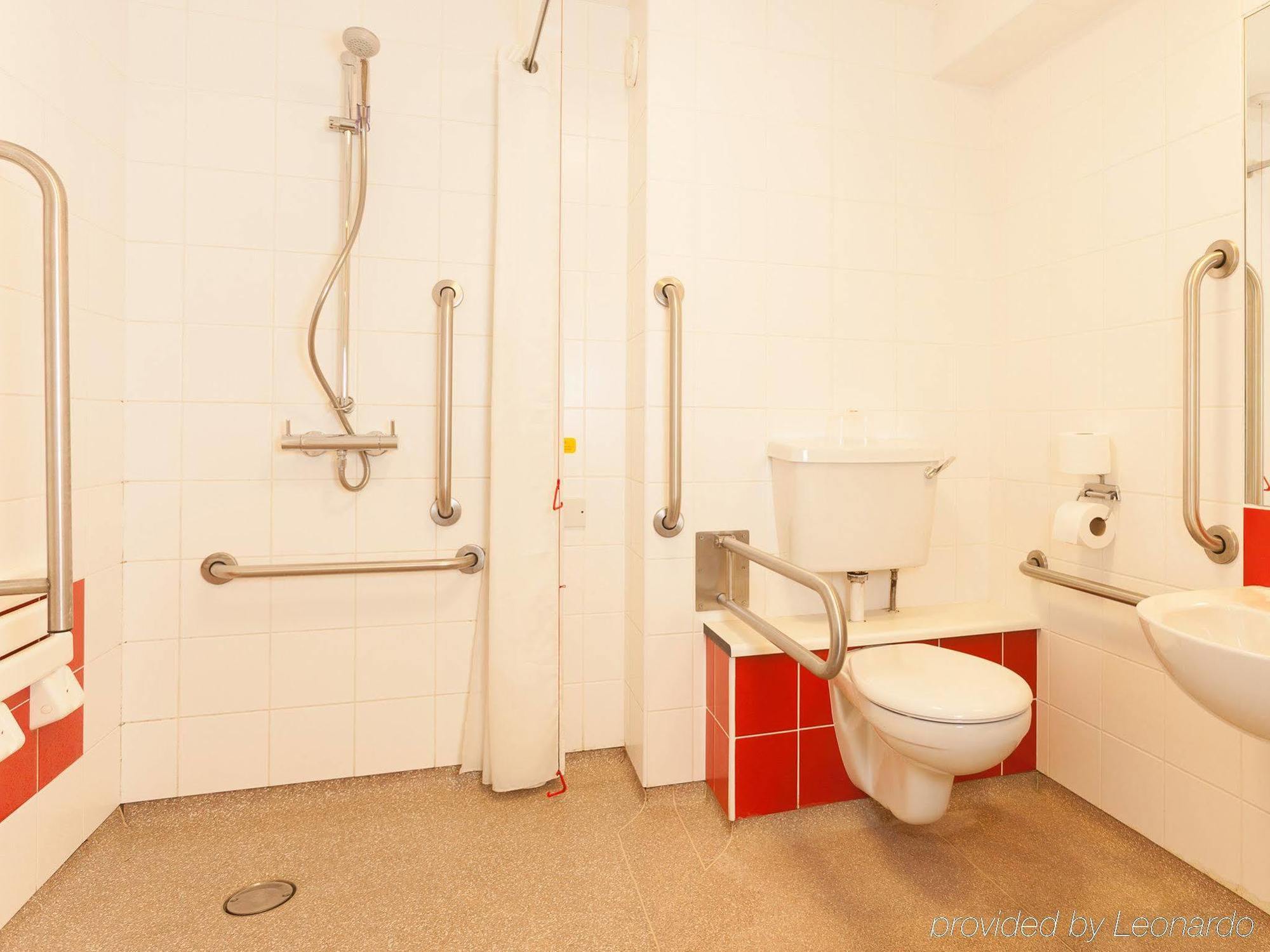 Travelodge London Central Waterloo Buitenkant foto